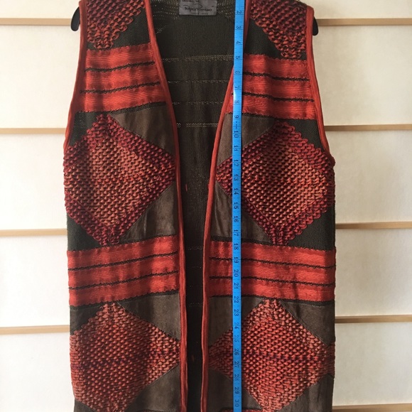 Pepa Pombo Sleeveless vest - Picture 3 of 5